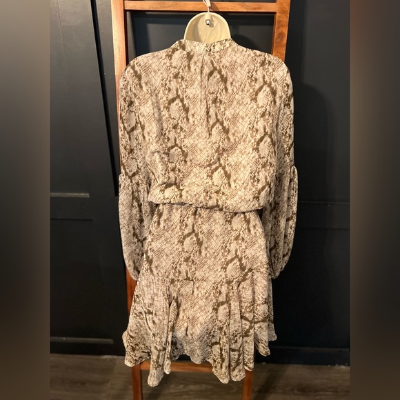 Boutique Snakeskin Print Dress - Picture 3 of 4